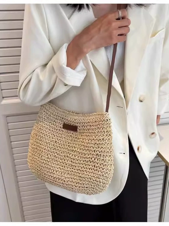 Women's Woven Paper Straw Crossbody Bag with Adjustable Strap - Urban Minimalist