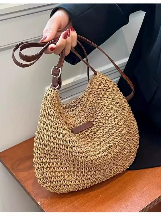 Women's Woven Paper Straw Crossbody Bag with Adjustable Strap - Urban Minimalist