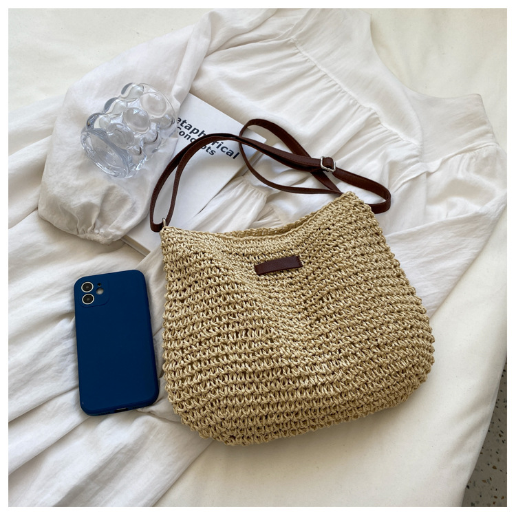 Women's Woven Paper Straw Crossbody Bag with Adjustable Strap - Urban Minimalist