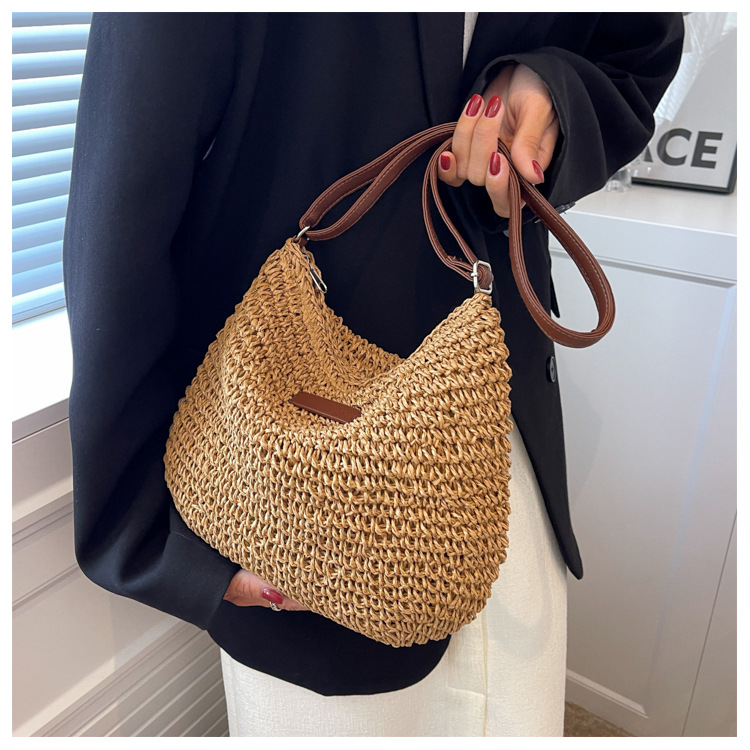 Women's Woven Paper Straw Crossbody Bag with Adjustable Strap - Urban Minimalist