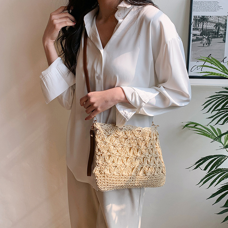 Crochet Floral Paper Woven Crossbody Bag, Street Trend Soft Horizontal Square Zip Shoulder Purse, Spring 2026 Casual Bag Off White Khaki 2 Color Options